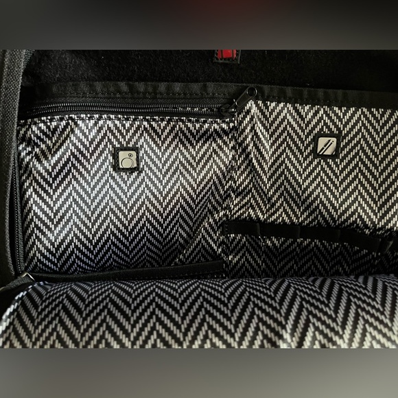 Ogio Hampton’s Tote - Picture 8 of 13